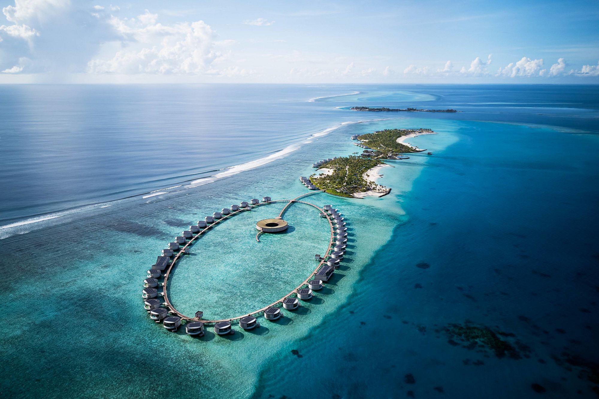 Партнер МГГК — отель The Ritz-Carlton Maldives, Fari Islands